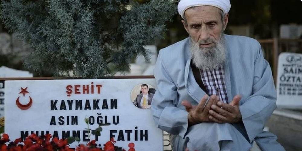Şehit yakınına küfür eden Lütfü Türkkan, daha önce de şehit Kaymakam Muhammed Fatih Safitürk'ün babası Asım Safitürk'e dil uzatmıştı