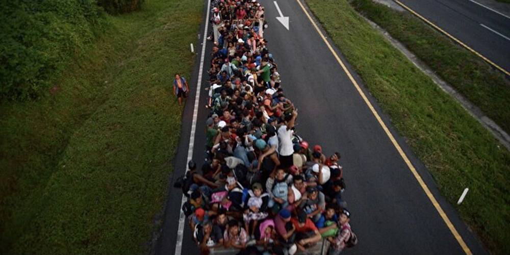 Göçmen kervanı: Meksika'da göçmenlerin ABD'ye ulaşmak için yürüyüşü devam ediyor