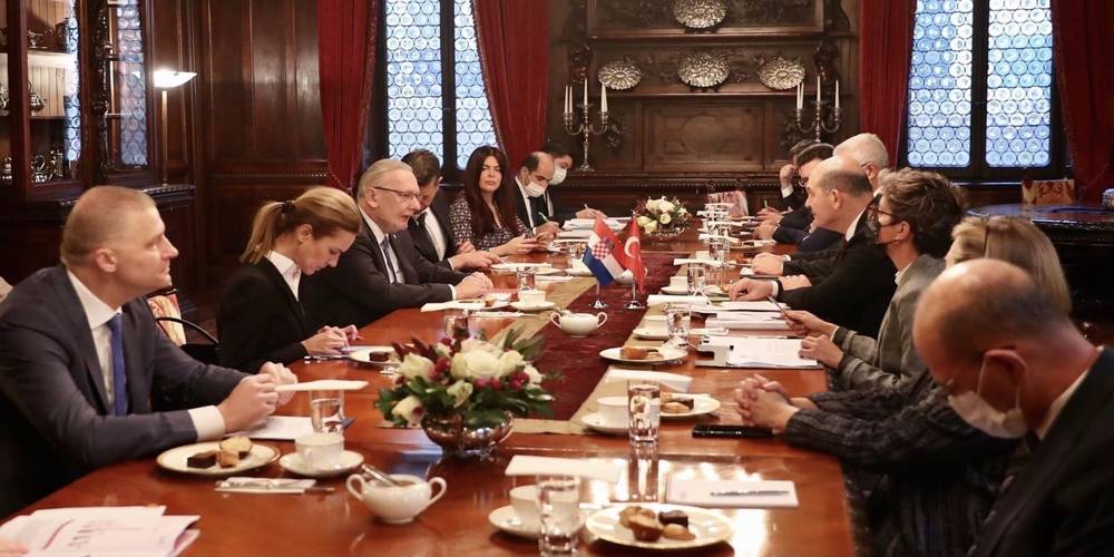 İçişleri Bakanı Soylu, İtalya'da Hırvatistan Başbakan Yardımcısı Bozinovic ile görüştü