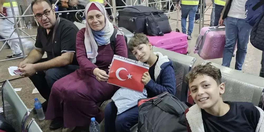 Dışişleri Bakanlığı duyurdu: 44 Türk vatandaşı Gazze'den Mısır'a geçti!
