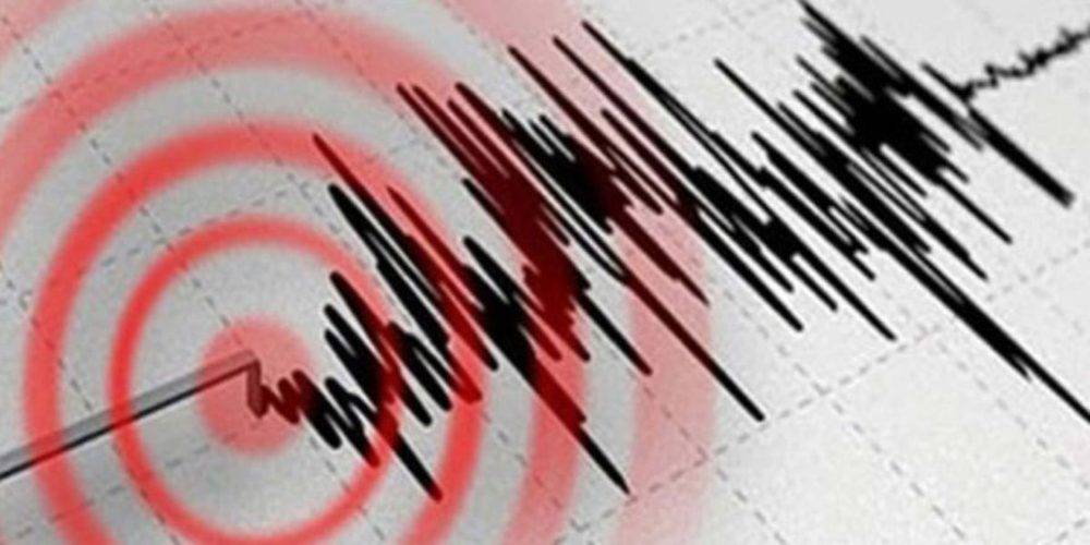 İzmir'de 6.6 büyüklüğünde deprem...  İstanbul'da da hissedildi