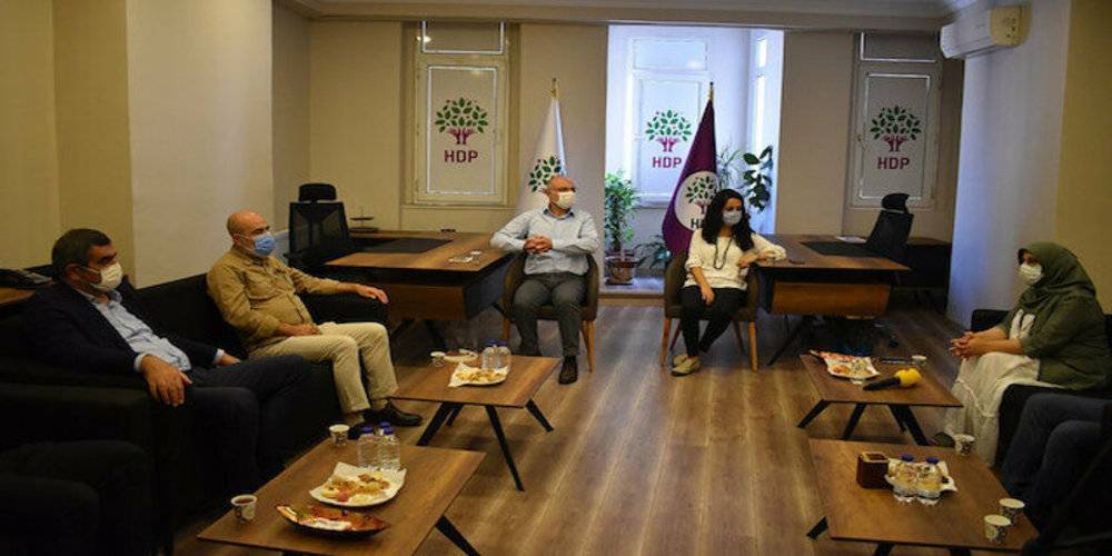 CHP'den HDP'ye dayanışma ziyareti: İktidarın değişmesi için ortak mücadele şart
