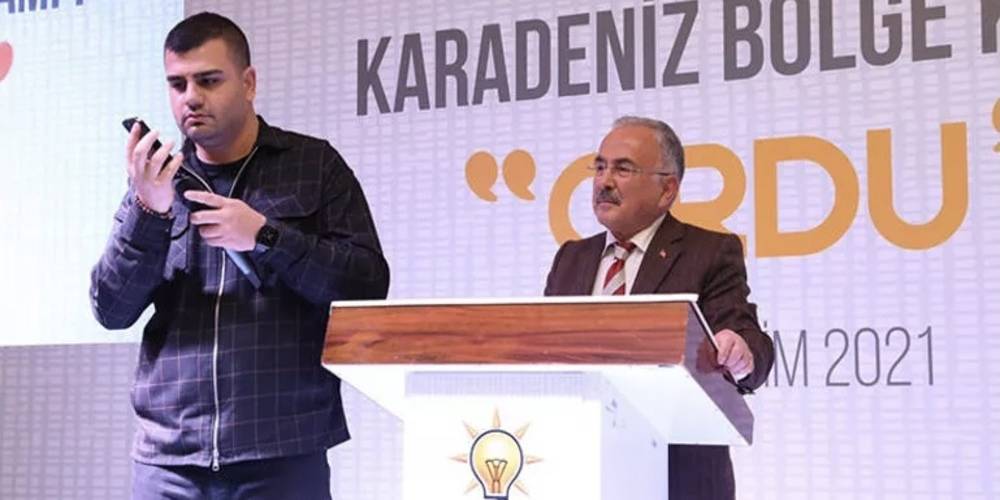 Cumhurbaşkanı Erdoğan, partisinin gençlik kolları toplantısına telefonla katıldı