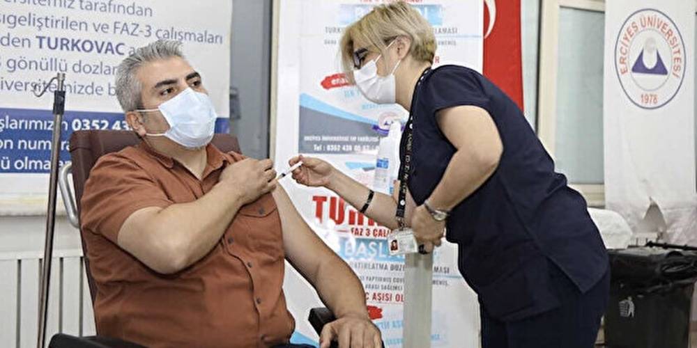 TURKOVAC aşısı 2 doz Sinovac aşısı olmuş gönüllülere uygulanmaya başlandı