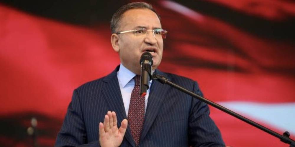 Bakan Bozdağ: Kılıçdaroğlu iki gün sustu, terör örgütü açıklama yapınca kükredi