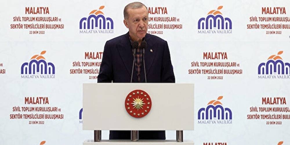Cumhurbaşkanı Erdoğan'dan siyasi partilere LGBT çağrısı: Milletimizi sapkın ve sapık akımların saldırılarından beraberce koruyalım
