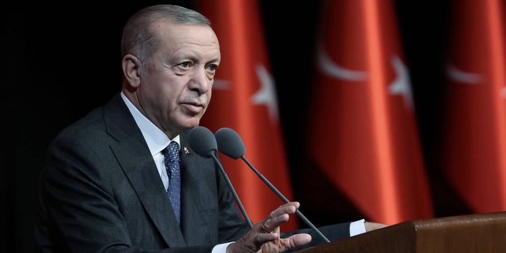 Cumhurbaşkanı Erdoğan'dan başörtüsü için anayasa teklifi açıklaması: Adalet bakanımız çalışmayı Kabine'de sunacak