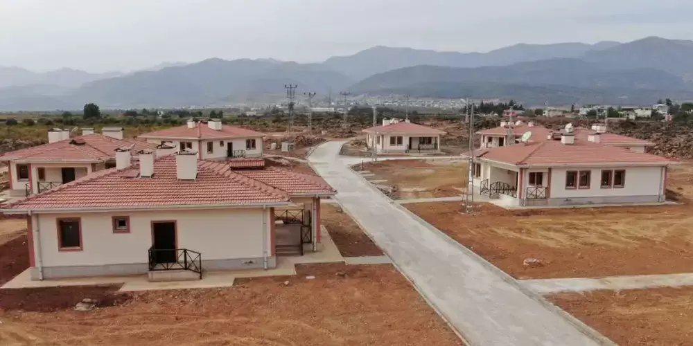 Hatay'da Suriye sınırının sıfır noktasındaki köy evleri takdir topladı