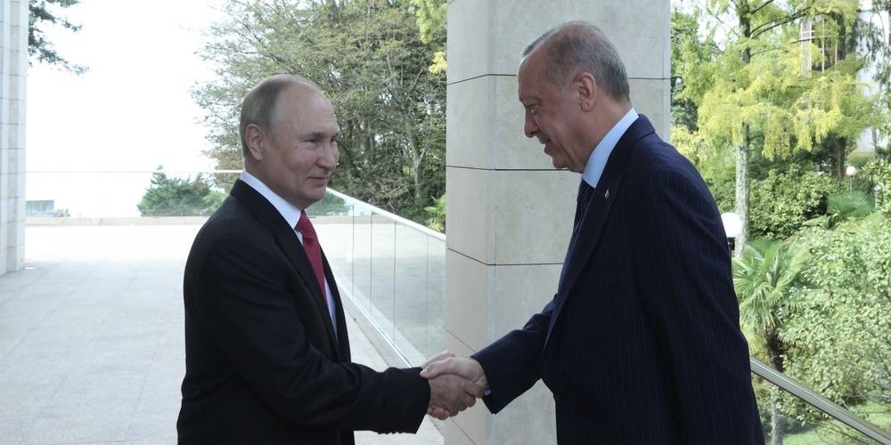 Erdoğan ve Putin Soçi’de uzlaşma mesajı verdi