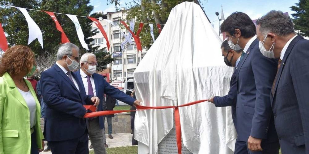 Zonguldak'ta İsmet İnönü heykeli açılışı