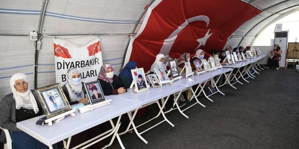 Batı medyası PKK ile suç ortaklıkları alenileşmesin diye Diyarbakır annelerini görmüyor