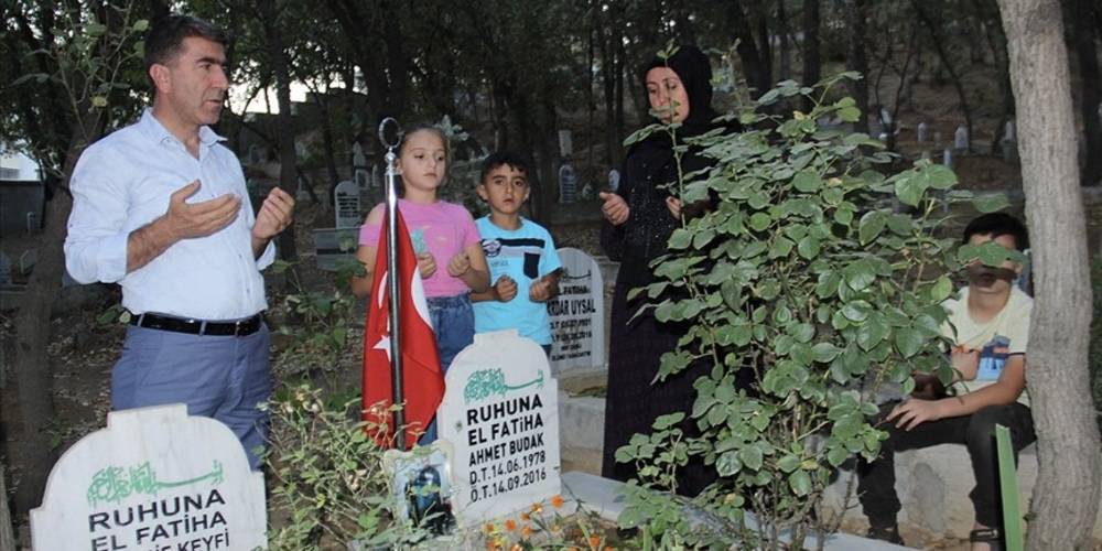 Hakkari'de PKK'lı teröristlerin katlettiği Budak'ın ailesinin acısı dinmiyor