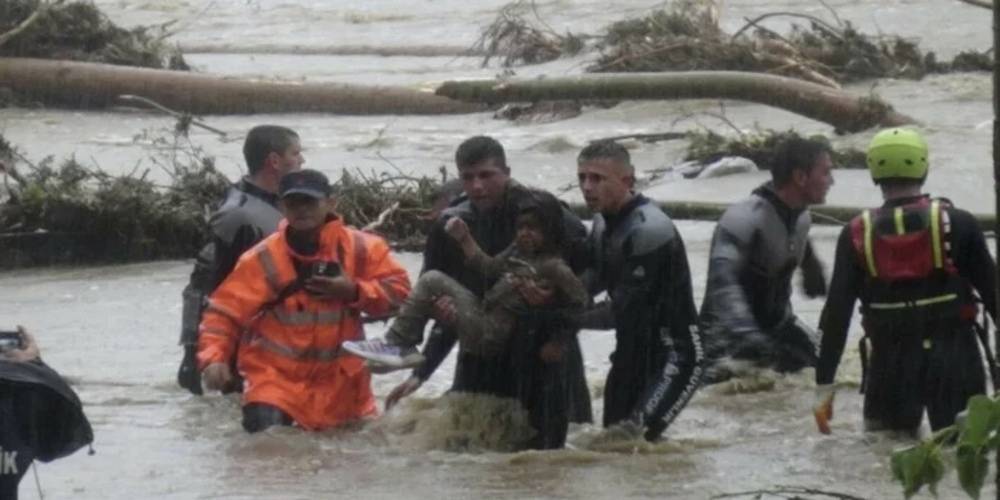 Kırklareli'nde sel felaketi: 2 can kaybı, 4 kişi aranıyor