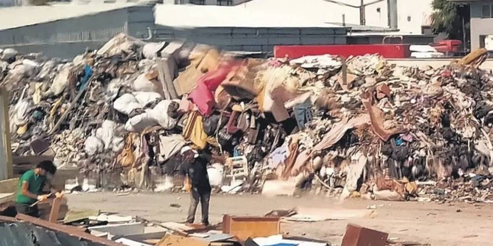 Esenyurt Belediyesi'nin 'kaçak' çöp toplama alanı salgına davetiye çıkarıyor!